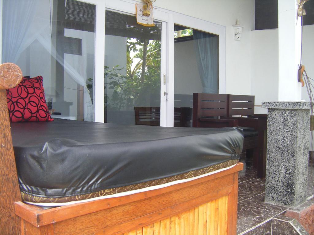 Alur Beach Homestay Amed Chambre photo