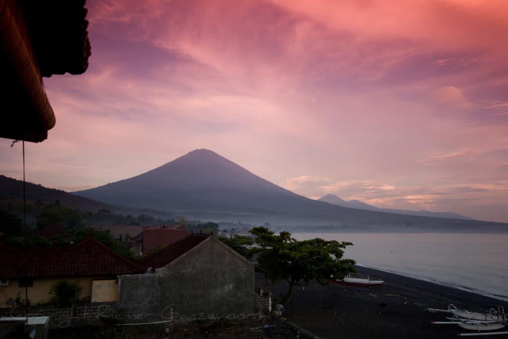 Alur Beach Homestay Amed Chambre photo